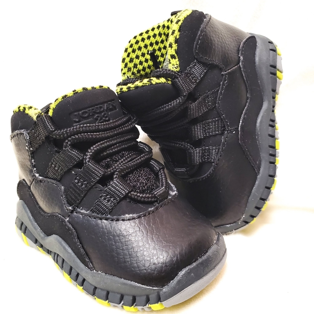 Air Jordan 10 Retro TD Sneakers Size 3 Toddler